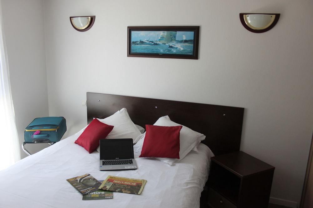 Comfort Suites Pau Идрон Экстерьер фото