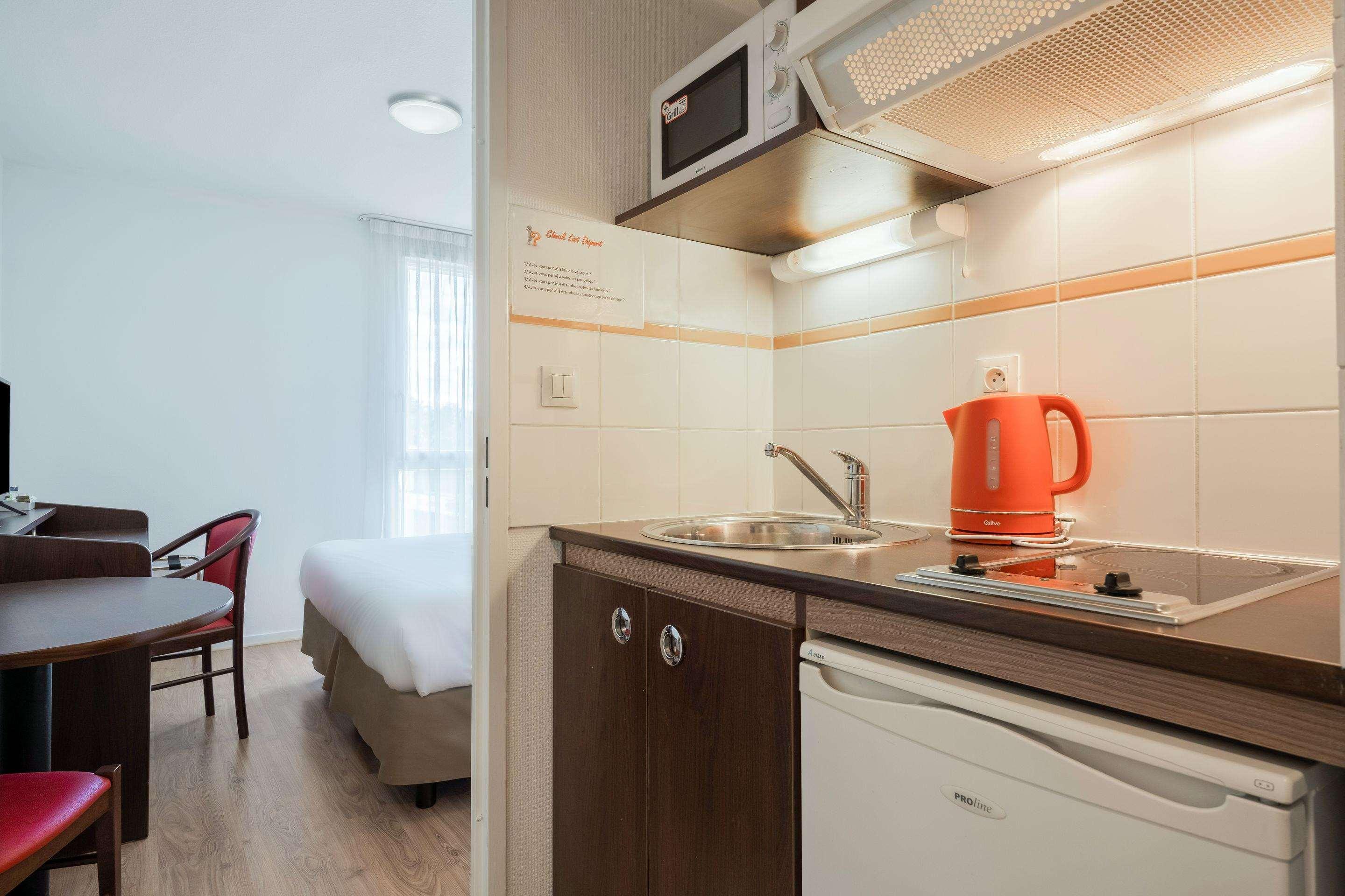 Comfort Suites Pau Идрон Экстерьер фото