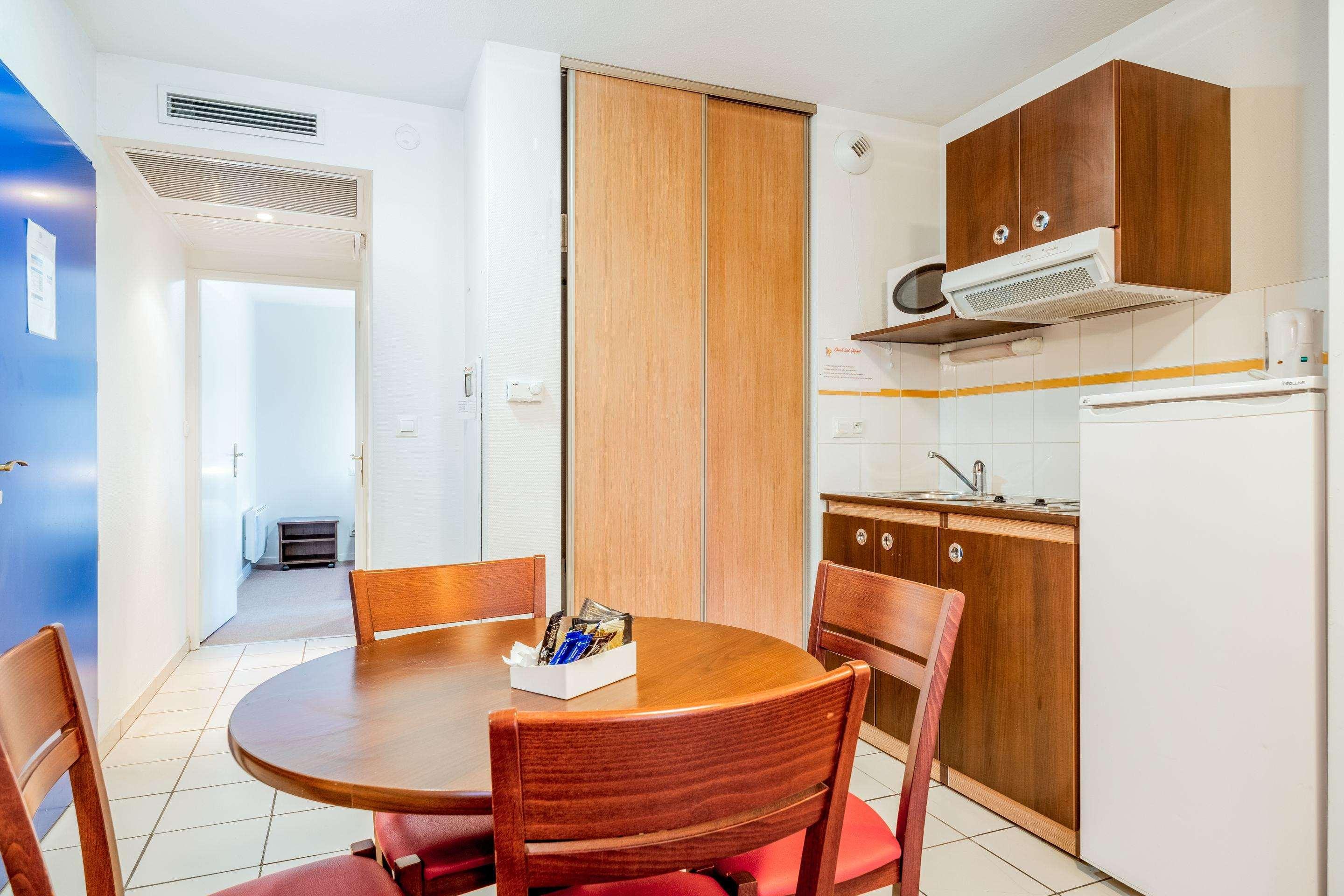Comfort Suites Pau Идрон Экстерьер фото