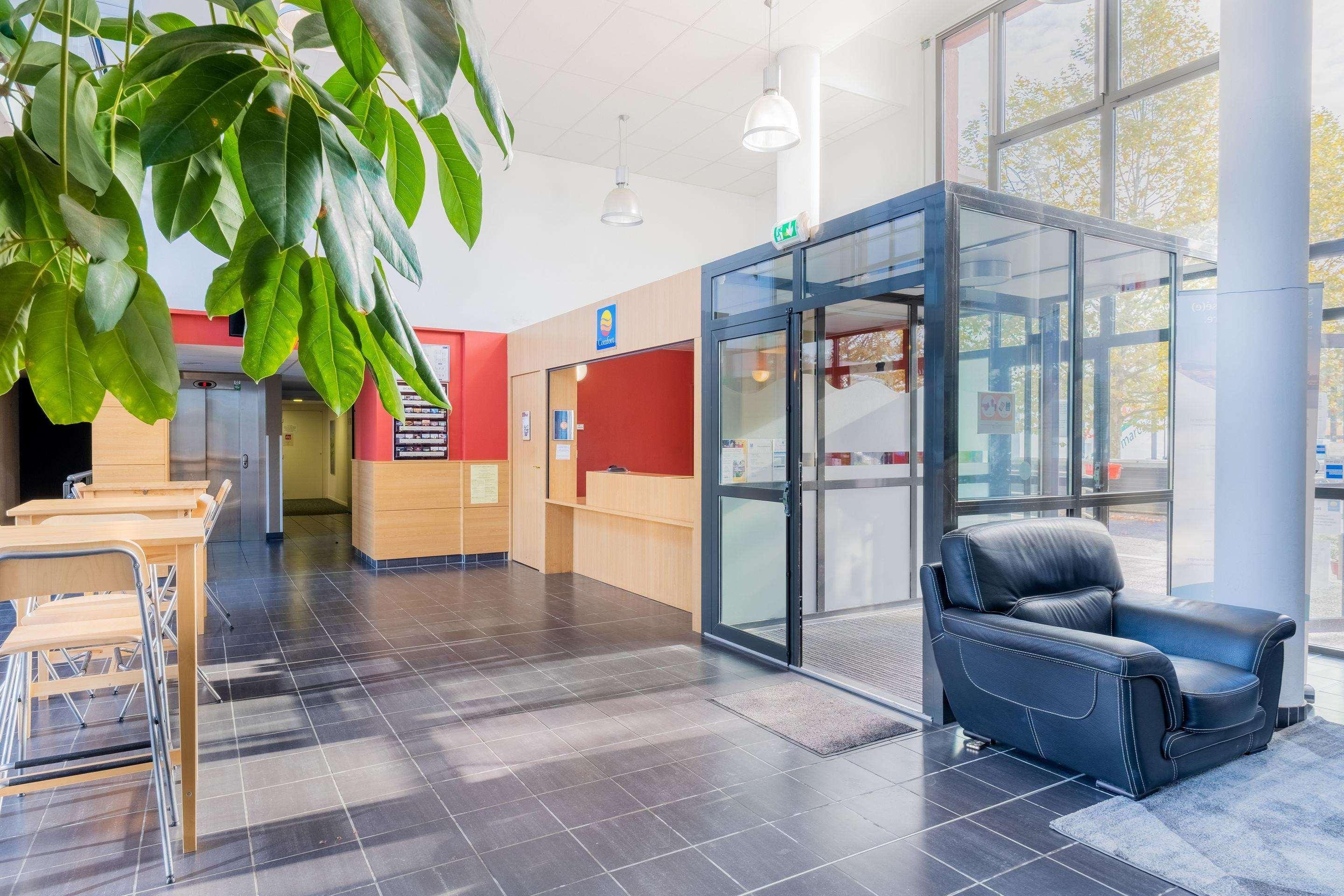Comfort Suites Pau Идрон Экстерьер фото