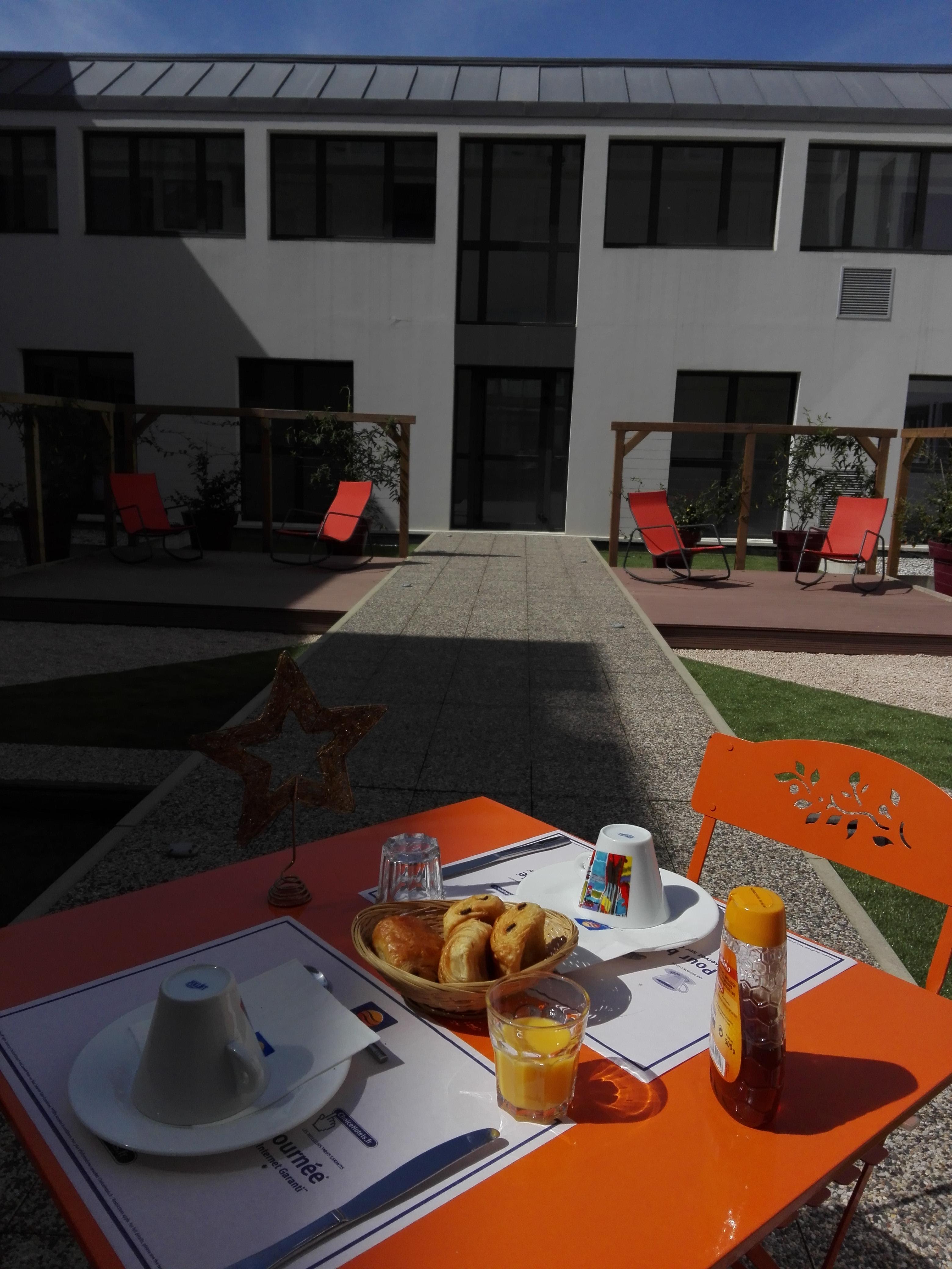 Comfort Suites Pau Идрон Экстерьер фото