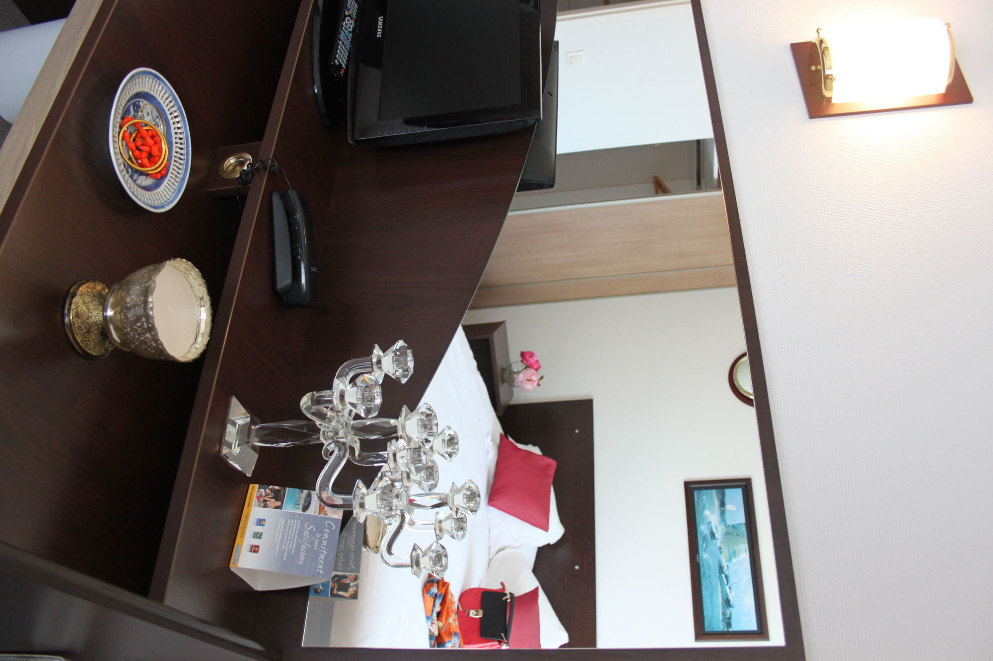 Comfort Suites Pau Идрон Экстерьер фото