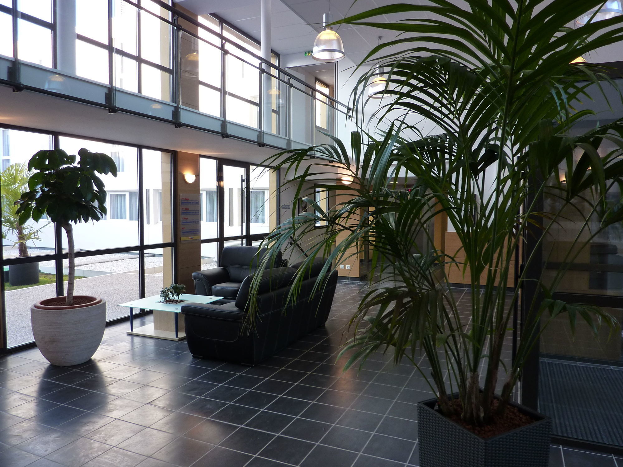 Comfort Suites Pau Идрон Экстерьер фото